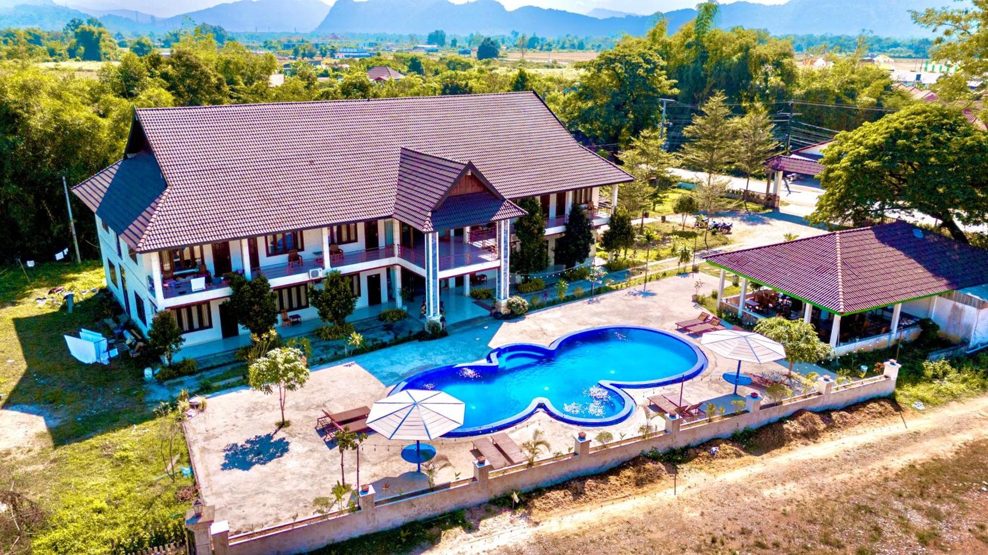 Vang Vieng Garden Resort Exterior photo